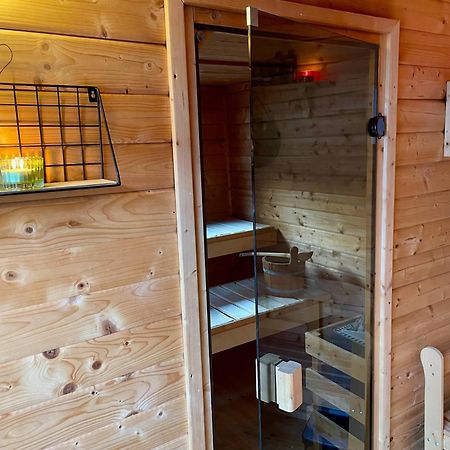 Modernes Holzhaus Im Skandinavischen Stil Mit Sauna, Garten Und 2 Katzen نوردرستيدت المظهر الخارجي الصورة