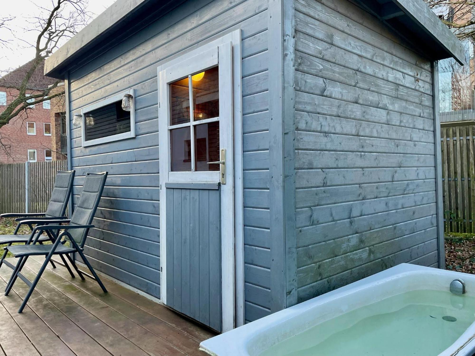 Modernes Holzhaus Im Skandinavischen Stil Mit Sauna, Garten Und 2 Katzen نوردرستيدت المظهر الخارجي الصورة
