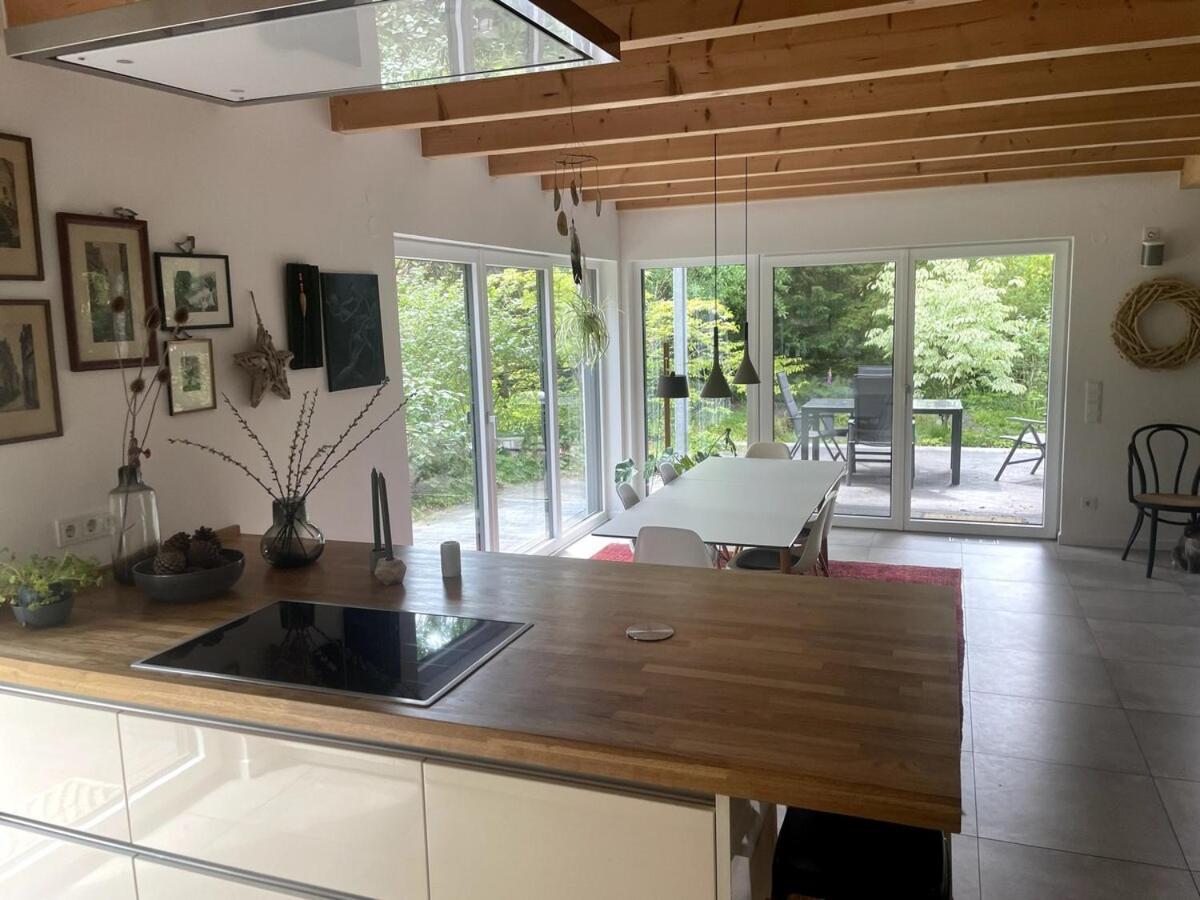 Modernes Holzhaus Im Skandinavischen Stil Mit Sauna, Garten Und 2 Katzen نوردرستيدت المظهر الخارجي الصورة