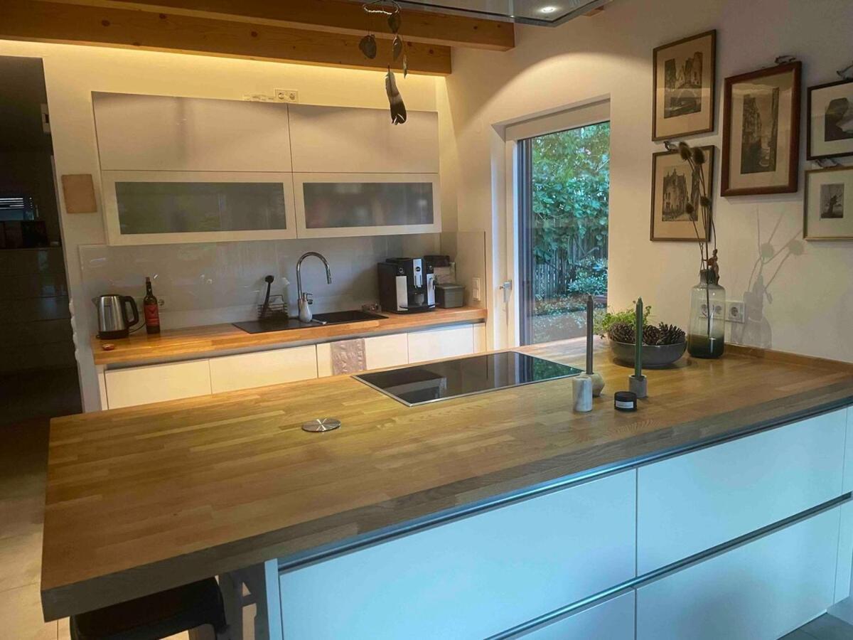 Modernes Holzhaus Im Skandinavischen Stil Mit Sauna, Garten Und 2 Katzen نوردرستيدت المظهر الخارجي الصورة